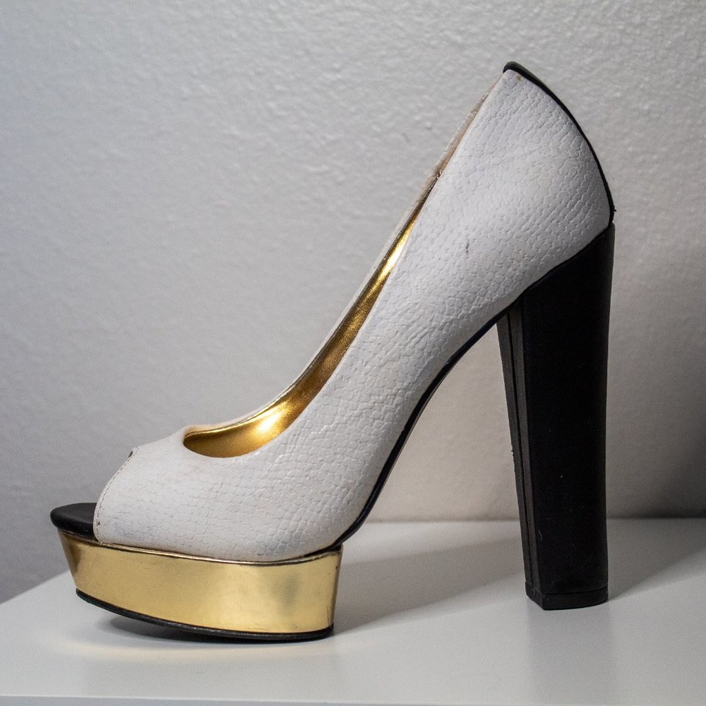 Mossimo White, Black and Gold Peep Toe Heels